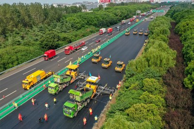 XCMG-s-Unmanned-Road-Construction-Fleet-Largest-Scale-Globally-Completes-National