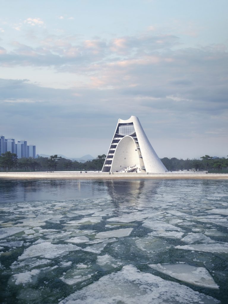 China levanta en Yantai una torre-reloj solar para magnificar la luz y el sonido del mar