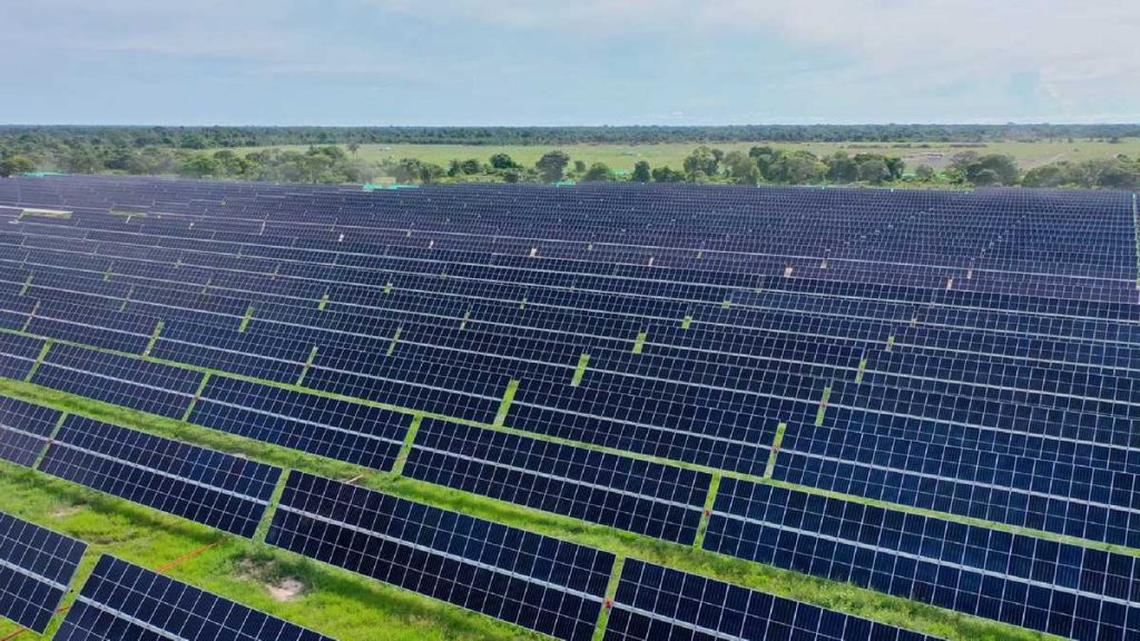 Construcción del parque solar más grande de Colombia 