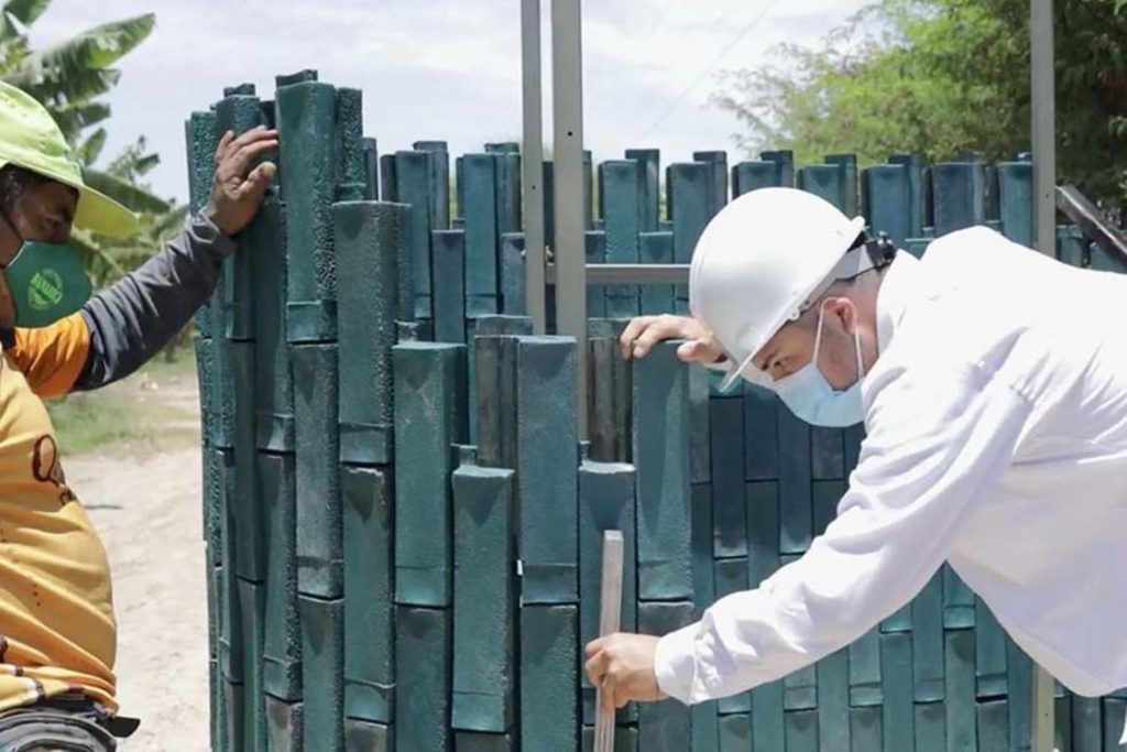 Fabrican piezas de construcción resistentes con “basura” plástica reciclada