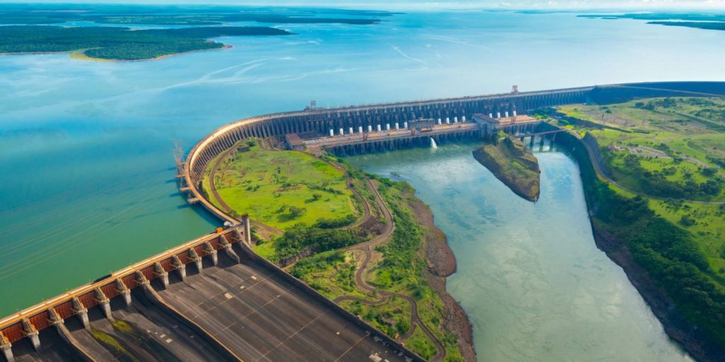 La represa paraguayo-brasileña de Itaipú 