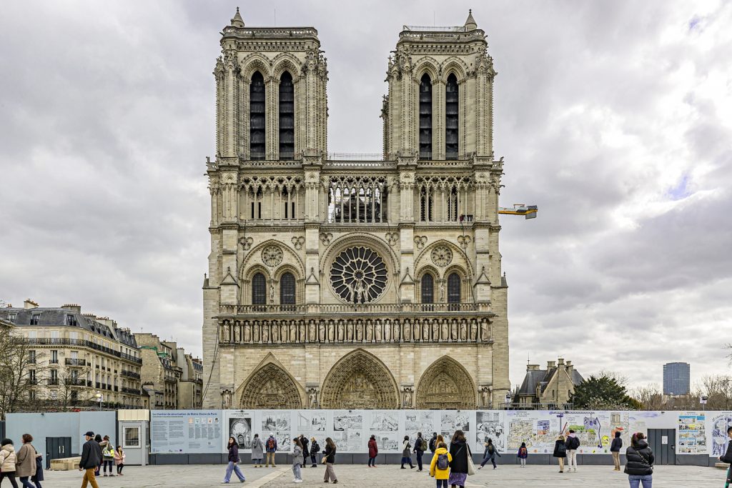 La Catedral de Notre Dame busca reabrir sus puertas en 2024