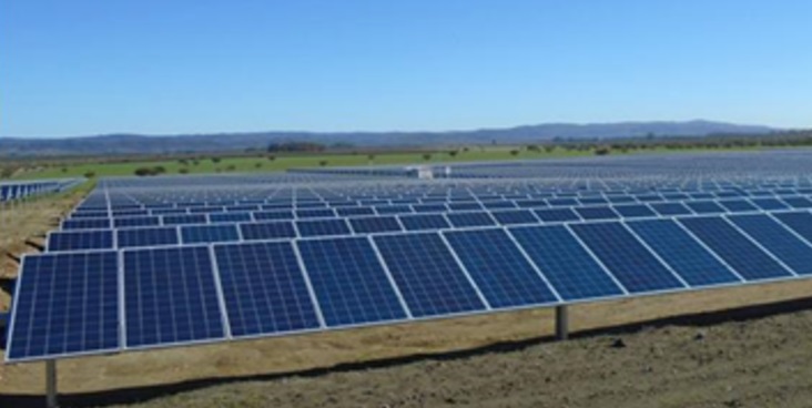 Japón financia dos proyectos de energía solar en Chile