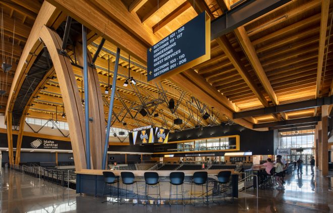Universidad de Idaho construyó estadio techado con sistema Mass Timber