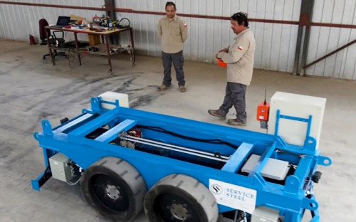 Diseñan y construyen en Chile el primer vehículo eléctrico autónomo para operaciones mineras