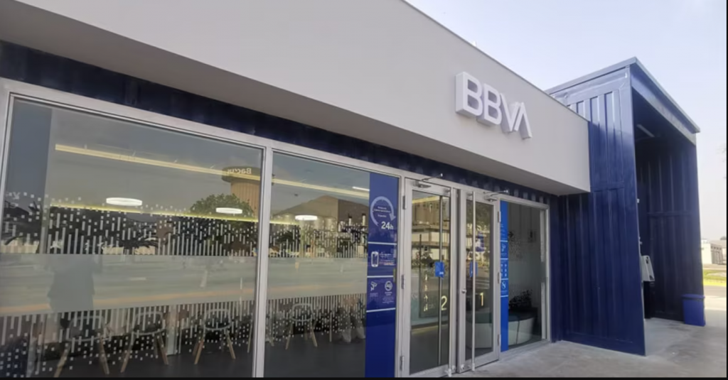 BBVA inaugura su primera oficina financiera de construcción modular sostenible