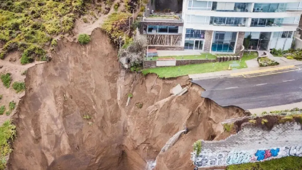 Cambio climático arquitecto llama a actualizar normativa de construcción tras socavón en Viña