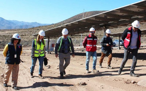 Constatan avances en construcción del parque fotovoltaico Quebrada de Talca