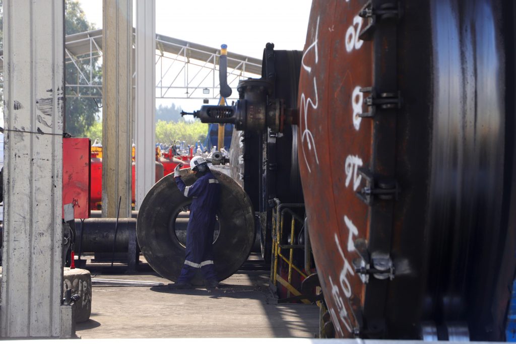 División El Teniente y Grupo Arrigoni comienzan reciclaje y valorización de 6.400 toneladas de neumáticos fuera de uso