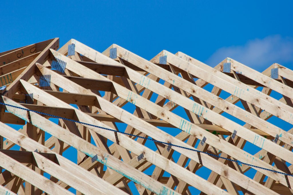 La necesidad de reutilizar los residuos de la construcción estimula el uso de la madera como material edificativo